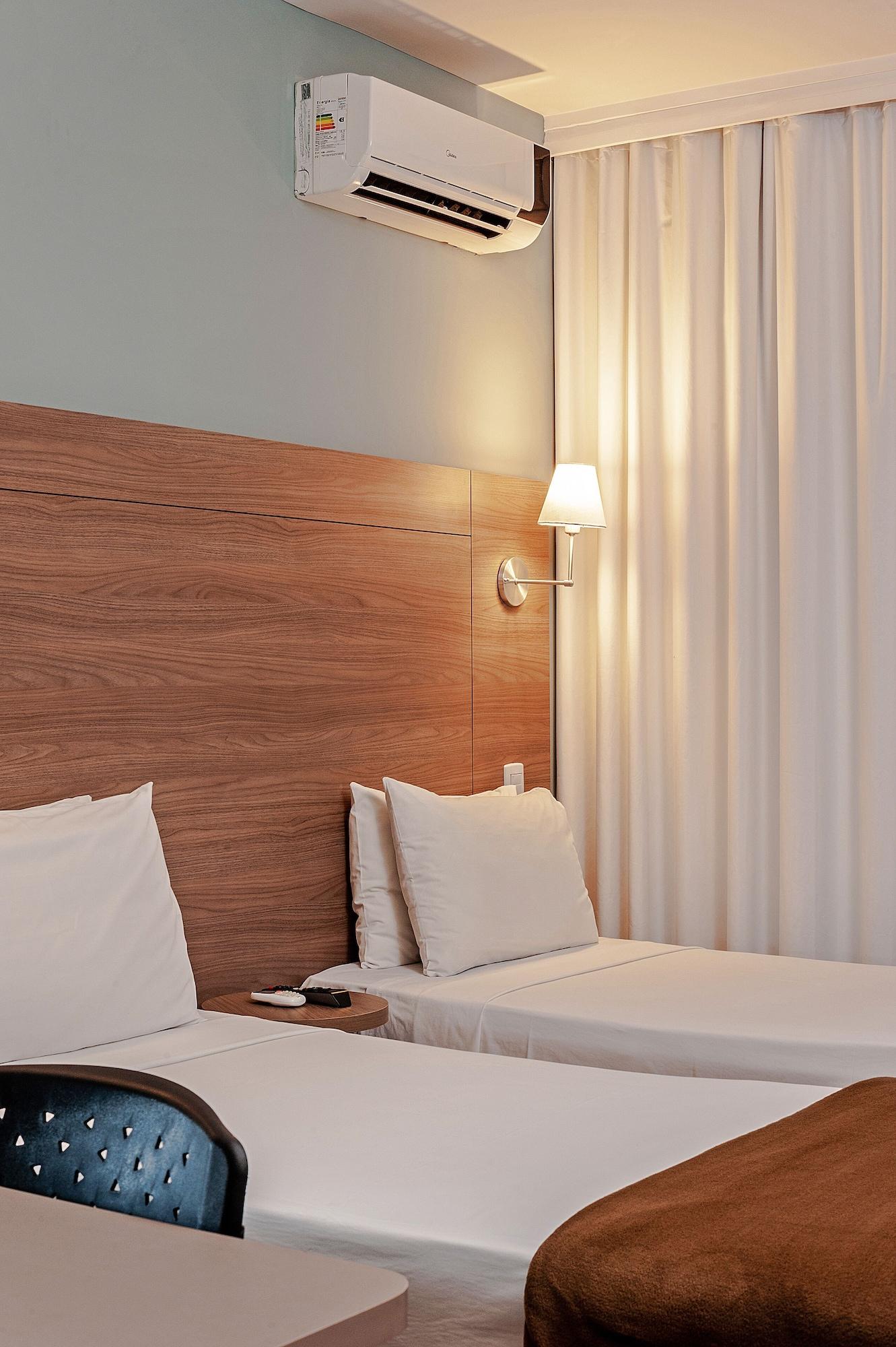 Slim Curitiba Alto Da XV Hotel ภายนอก รูปภาพ