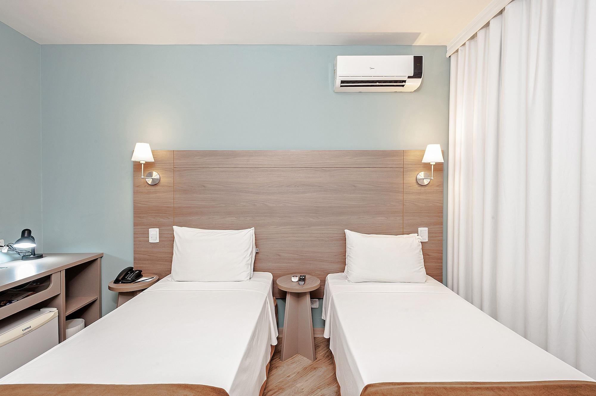 Slim Curitiba Alto Da XV Hotel ภายนอก รูปภาพ