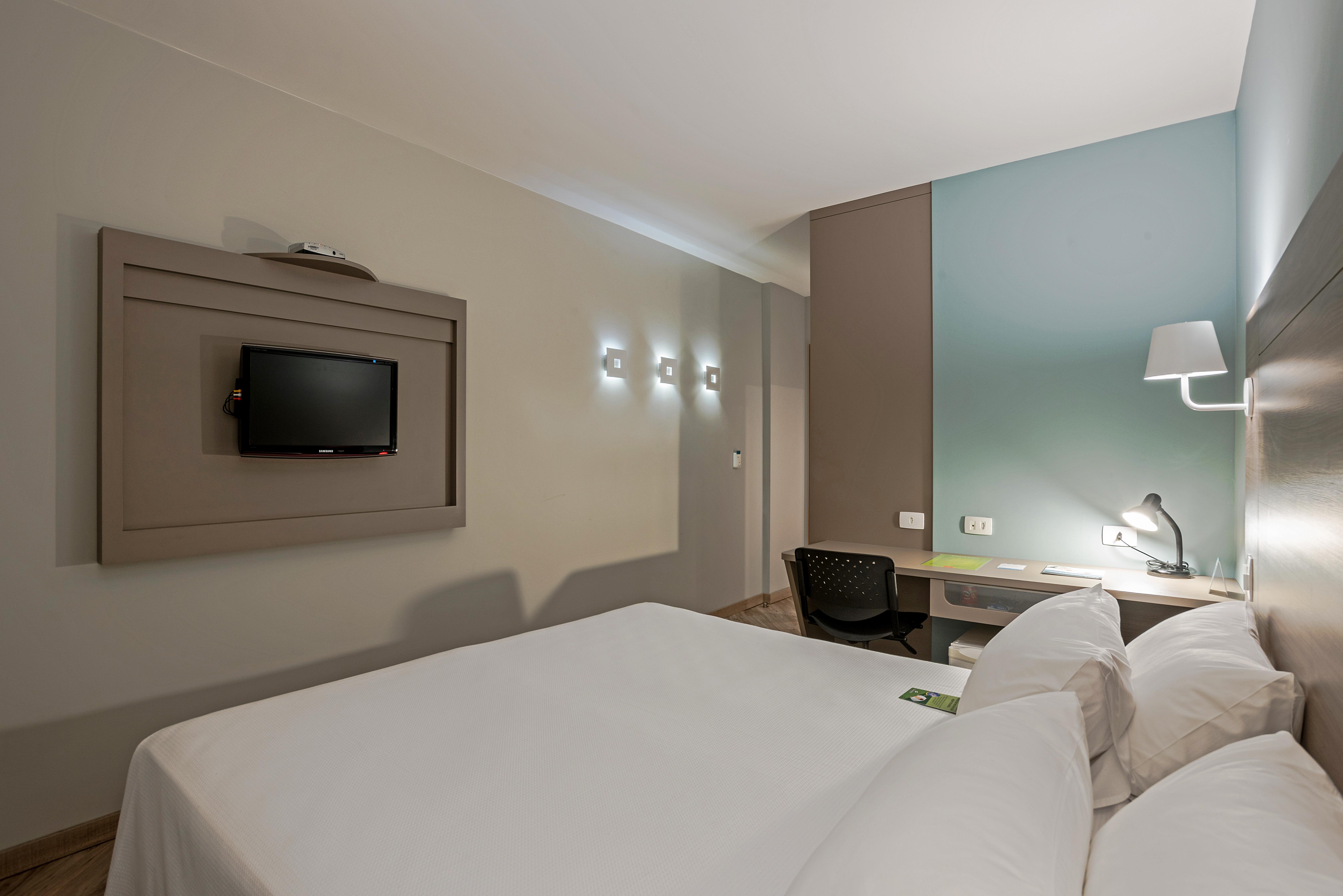 Slim Curitiba Alto Da XV Hotel ภายนอก รูปภาพ
