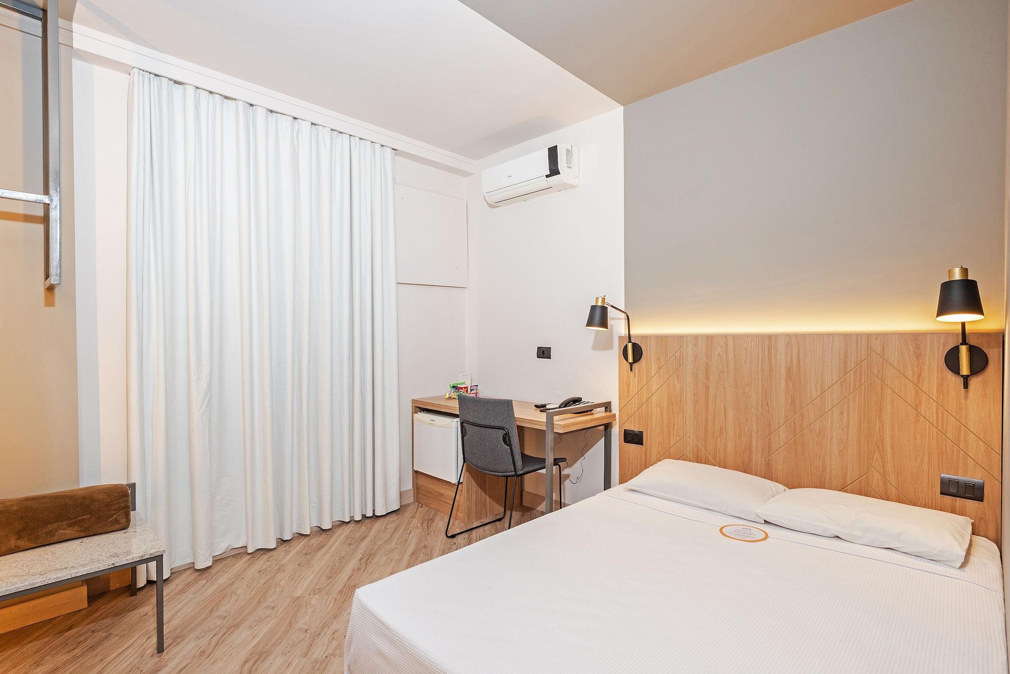 Slim Curitiba Alto Da XV Hotel ภายนอก รูปภาพ