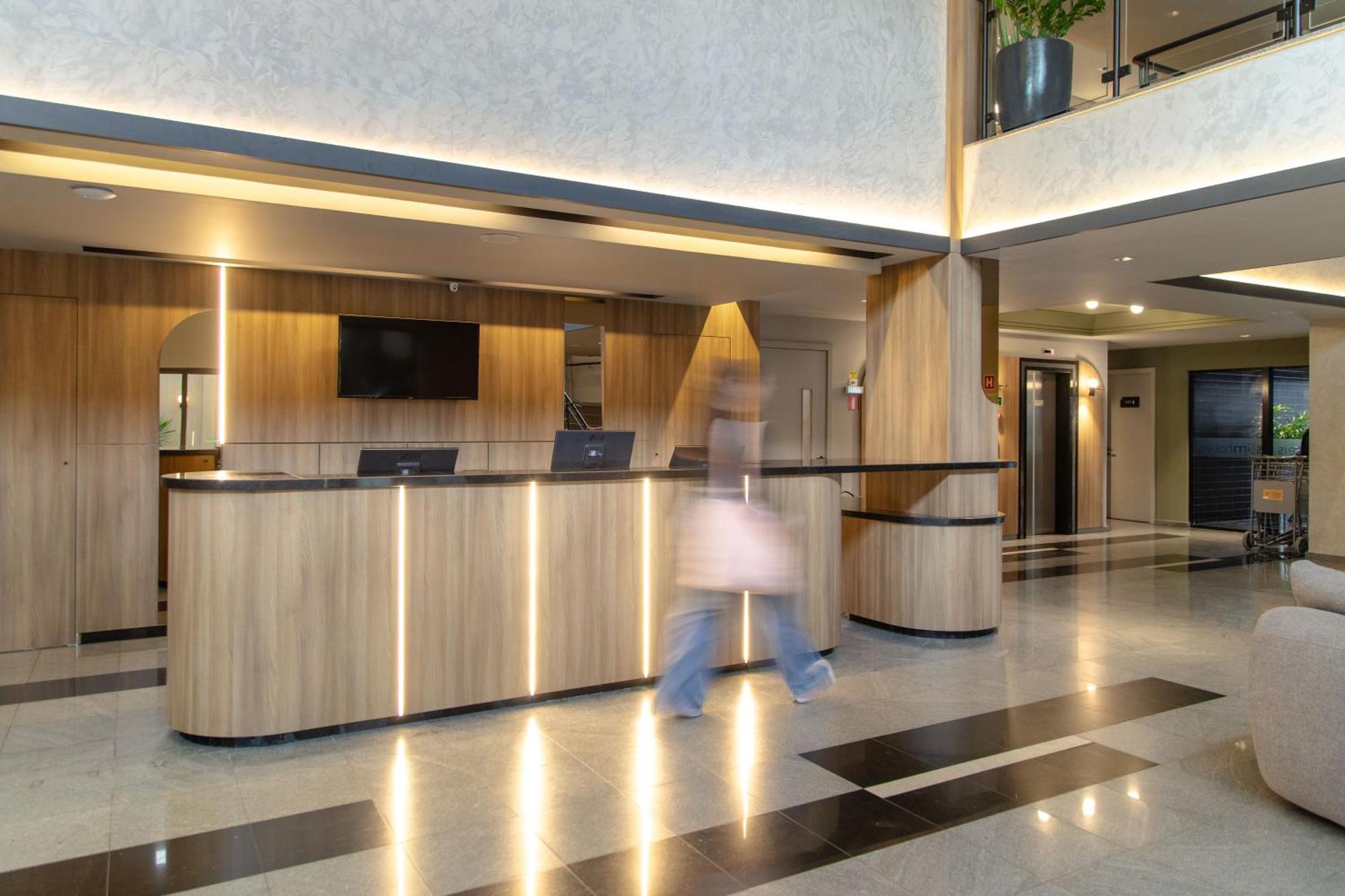 Slim Curitiba Alto Da XV Hotel ภายนอก รูปภาพ