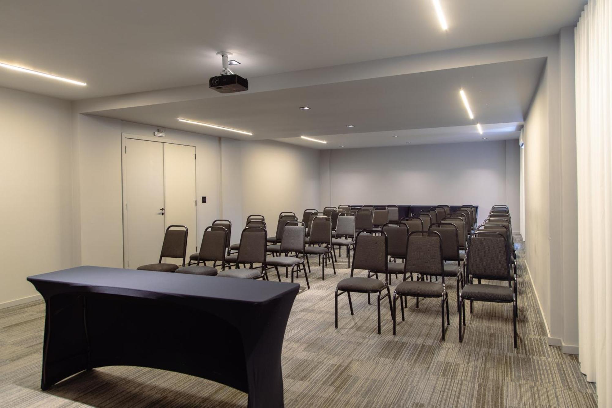 Slim Curitiba Alto Da XV Hotel ภายนอก รูปภาพ
