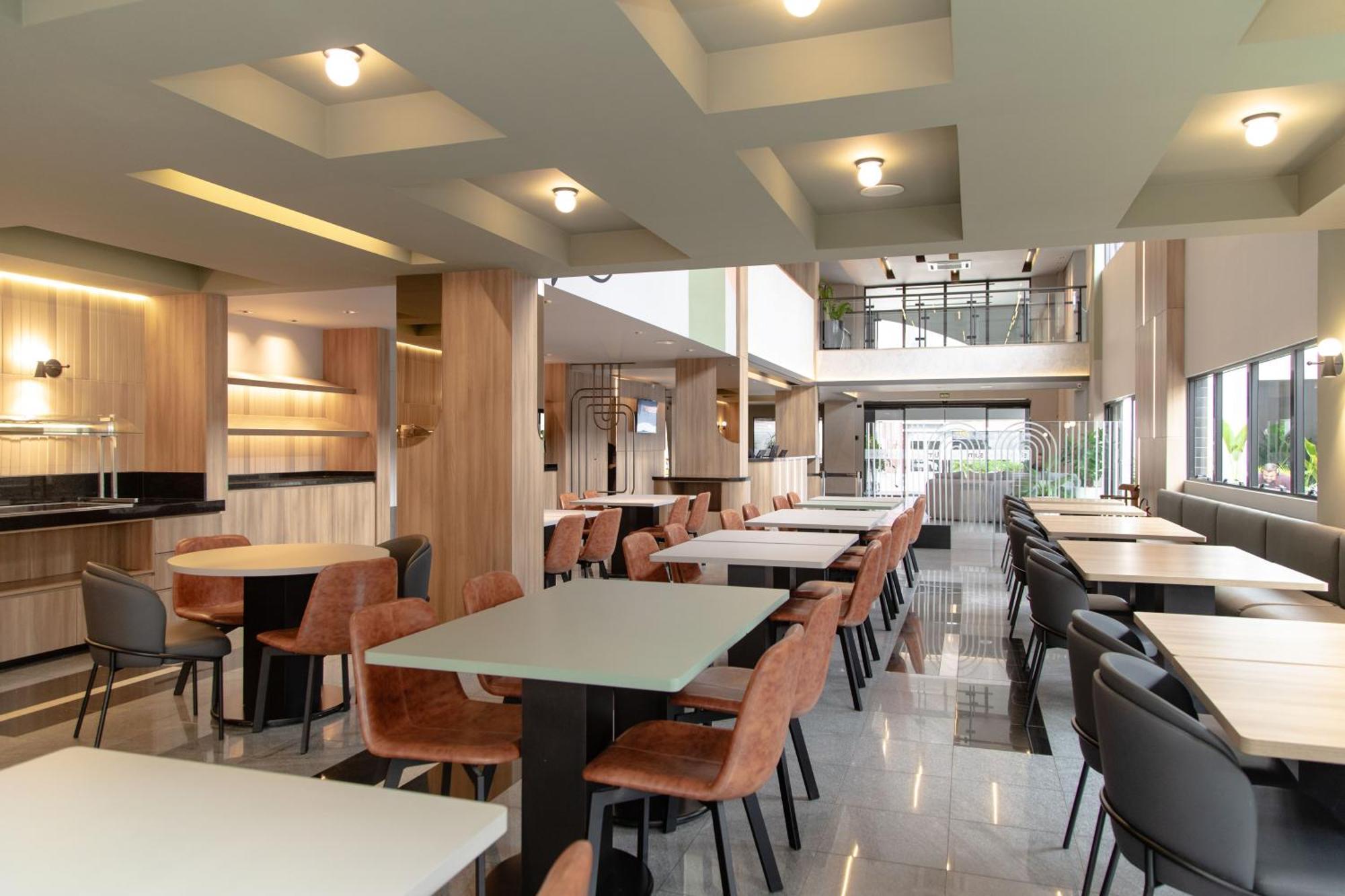 Slim Curitiba Alto Da XV Hotel ภายนอก รูปภาพ